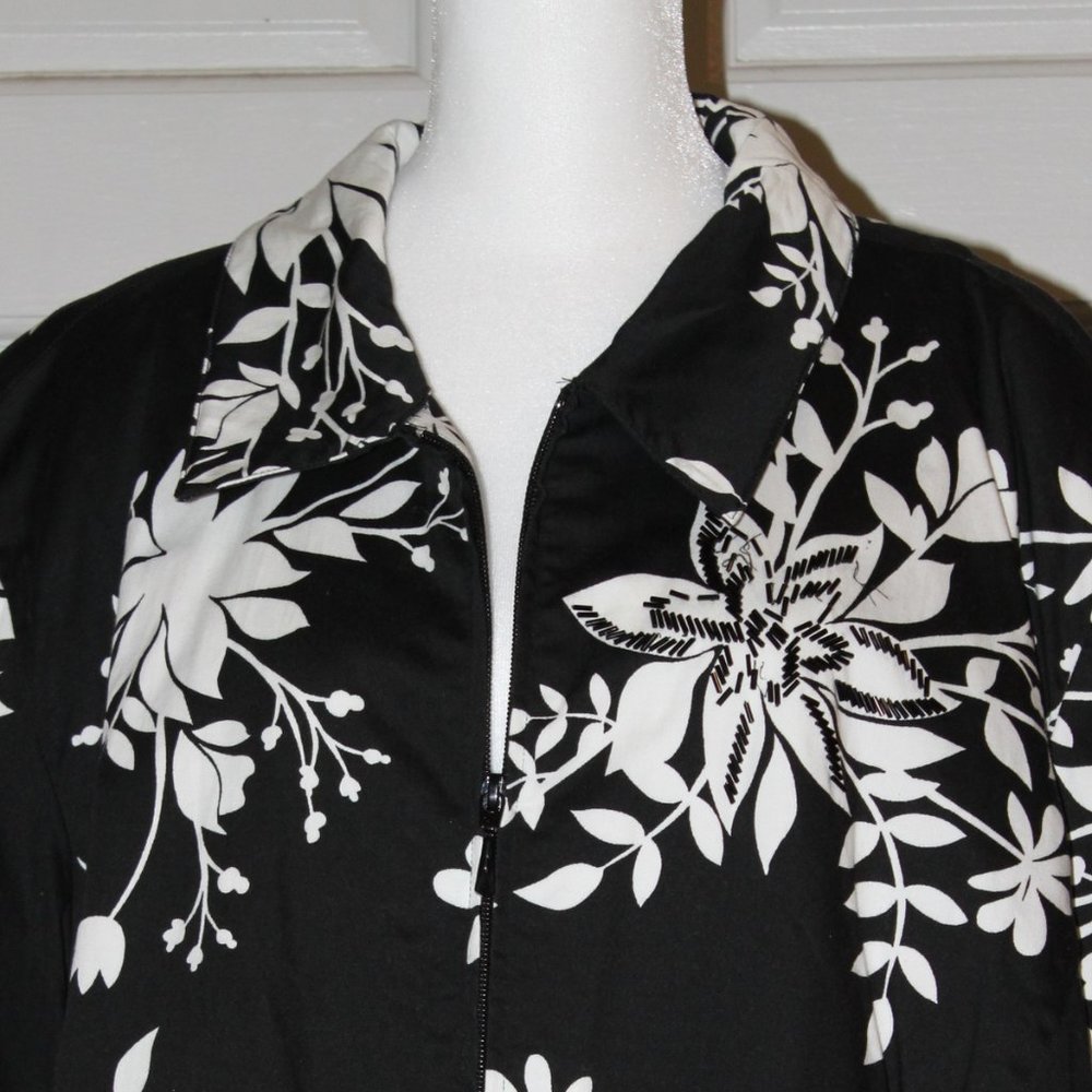 Black and White Dressy Jacket (Susan Graver 3X)